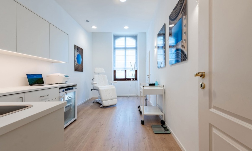 Кабинет для обследования пациентов в SLG Clinic Кабинет для обследования пациентов в SLG Clinic